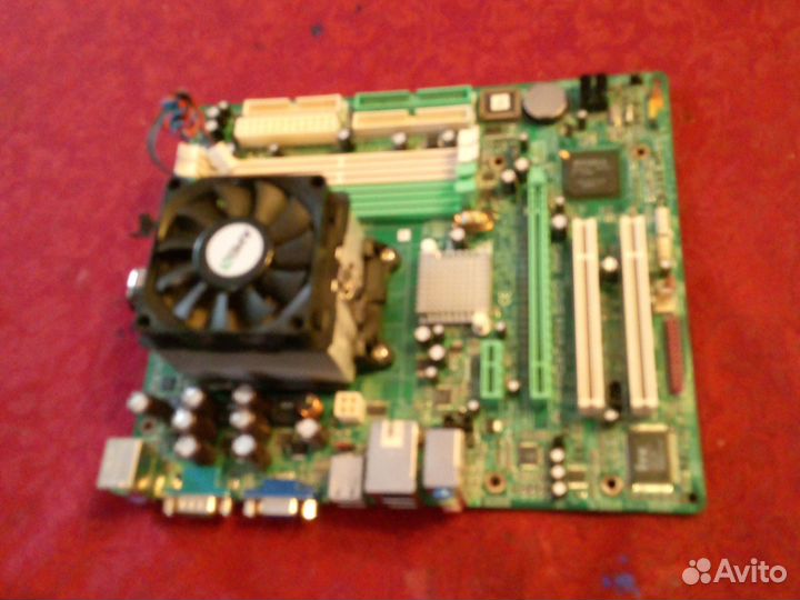 Материнская плата с процессором