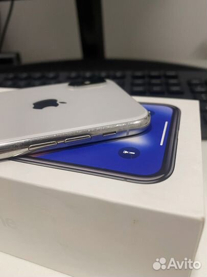 iPhone X, 64 ГБ
