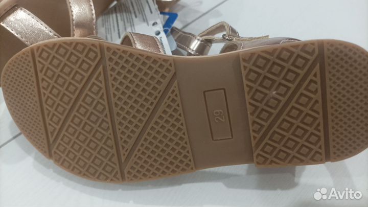 Туфли для девочки 29 размер новые