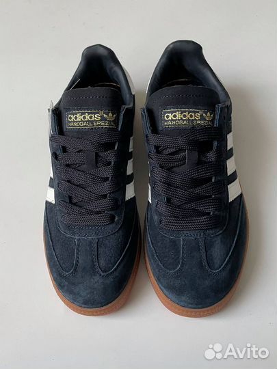 Adidas spezial