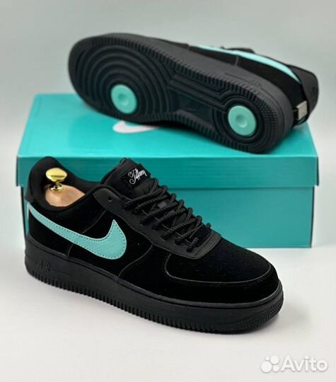 Nike Air Force 1 Low x Tiffany & Co. 1837