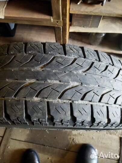 Bridgestone Dueler M/T 235/65 R17 W