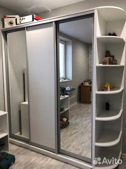 Шкаф купе с зеркалами