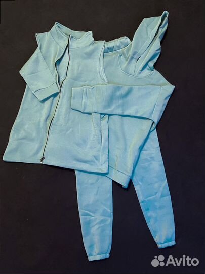 Костюм тройка