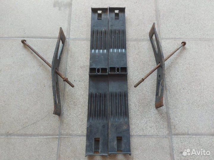 Крепление аккумулятора Mercedes Atego 818 дизель