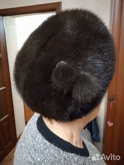 Берет женский норковый