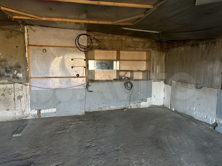 Гараж, > 30 м²