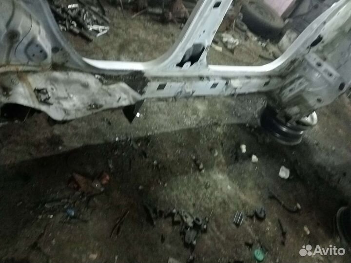 Порог со стойками левый Kia Rio 3