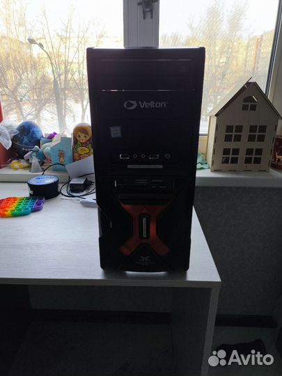 Компьютер системный корпус