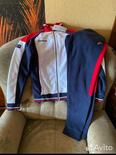 Женский спортивный костюм Forward