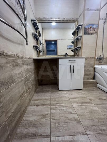 3-к. квартира, 65 м², 3/9 эт.