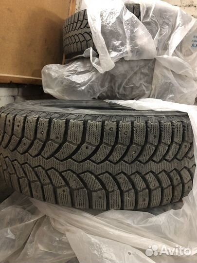 Bridgestone Blizzak Spike-01 195/65 R15 91