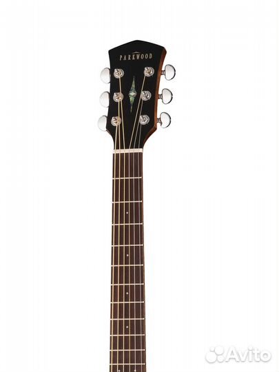 Электроакустическая гитара с чехлом Parkwood S26-G