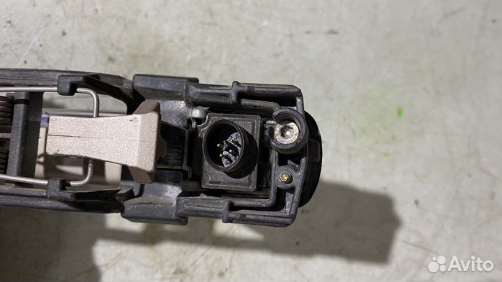 Ручка двери передняя правая Mercedes Benz W210