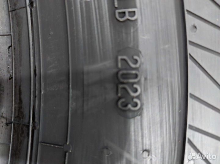 Matador MPS 500 Sibir Ice Van 225/75 R16C