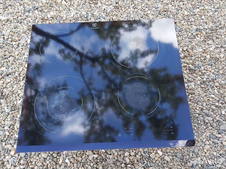 Electrolux EHF6241FOK варочная панель