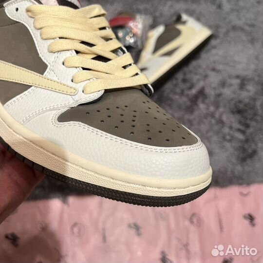 Nike Air Jordan 1 Low Travis Scott - Reverse Mocha