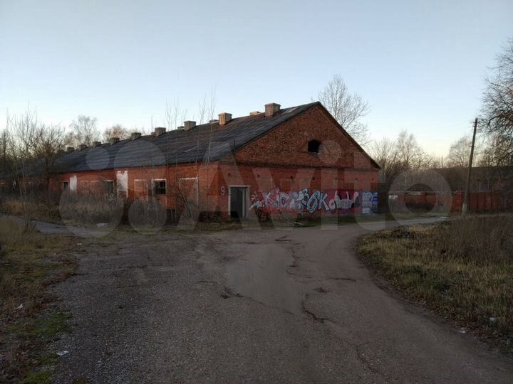 Помещение свободного назначения, 1050 м²