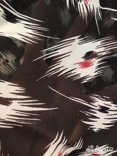 Отрезы крепдешина, креп- шифона