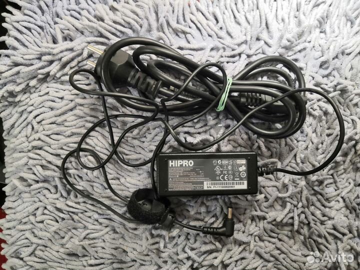 Блок питания для нетбука 19V 1.58A