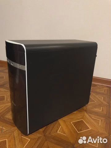 Игровой компьютер с монитором