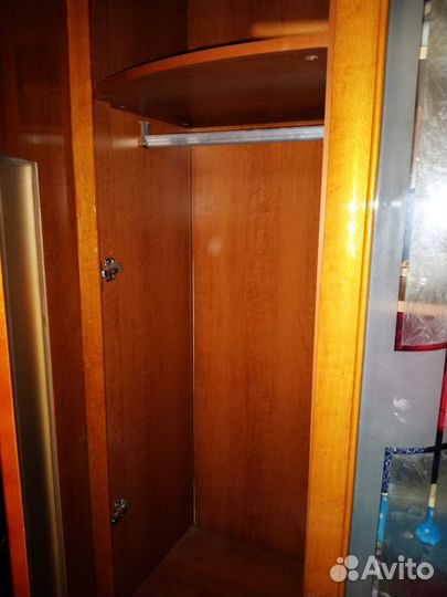 Продам шкаф