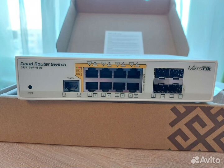 Коммутатор Mikrotik CRS112-8P-4S-IN новый