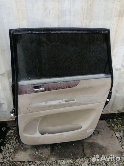 Дверь задняя правая Toyota Ipsum ACM26