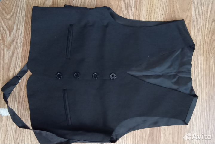 Жилет и рубашки