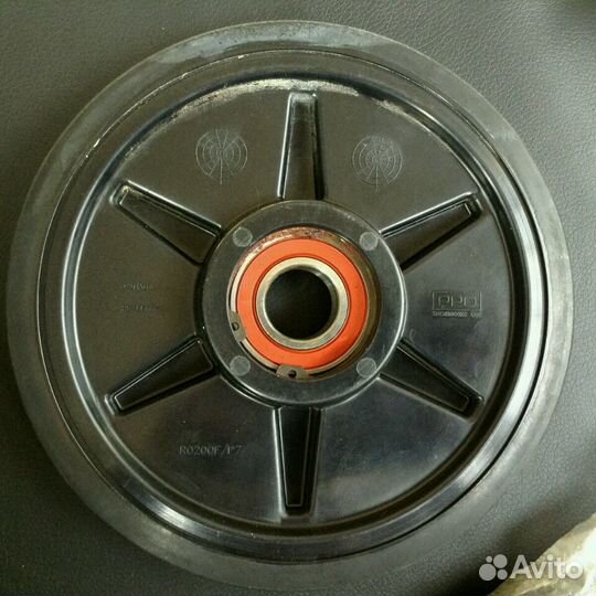 Новое оригинальнои колесо трака Yamaha Viking