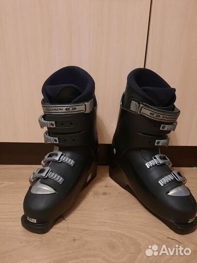 Горнолыжные ботинки женские