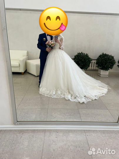 Свадебное платье