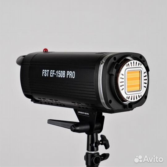 Светодиодный биколорный осветитель FST EF-150B PRO