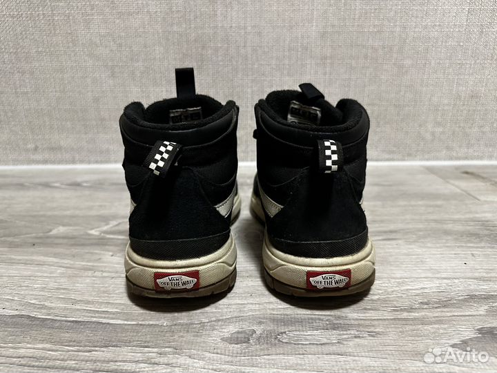 Vans ultrarange EXO Hi eur 40