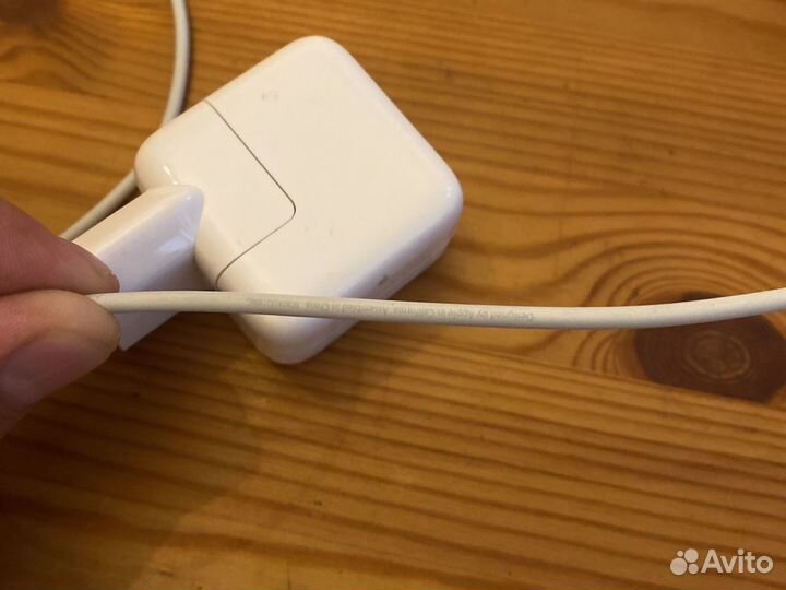 Зарядное устройство для iPhone