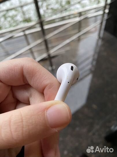 Airpods наушник правый