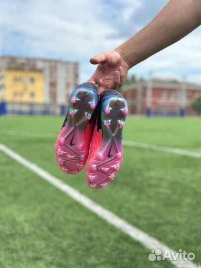 Бутсы Nike Phantom GX pink