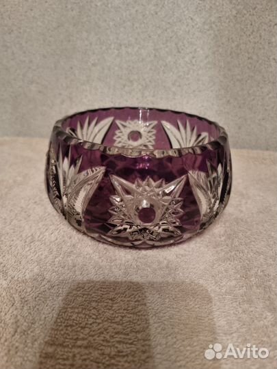 Хрустальная ваза из цветного хрусталя