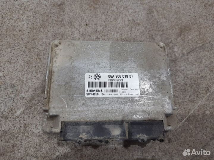 Блок управления двигателем для 1.6 AKL Golf 4 A4