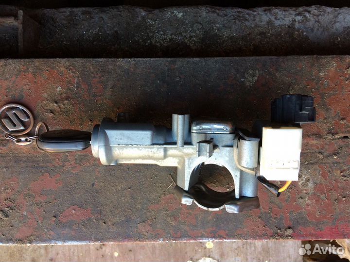 Замок зажигания Suzuki Sx4