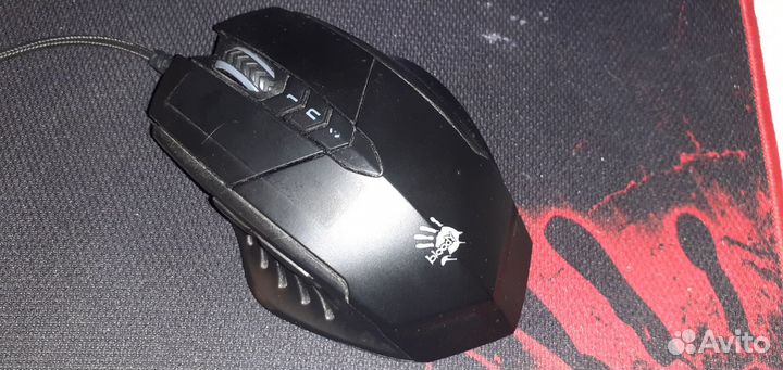 Игровая мышка блади v7 в отличном состоянии