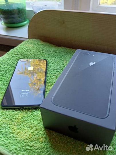 Мобильные телефоны бу iPhone 8 plus 64gb