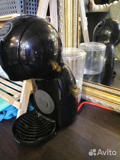 Кофемашина нескафе дольче густо