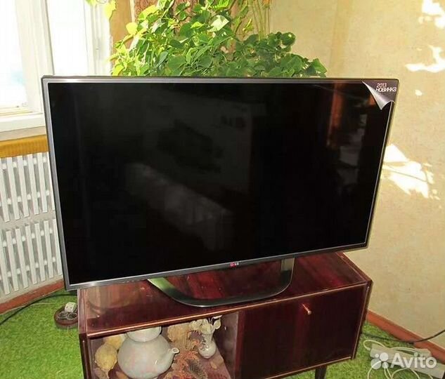 Телевизор LG 42LA620V-ZA на детали