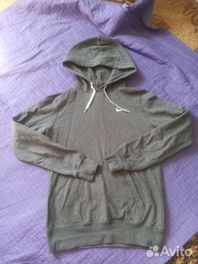 Толстовки, свитера женские