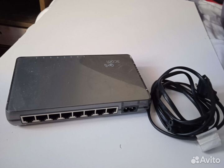 Коммутатор HP 1405-8 Switch