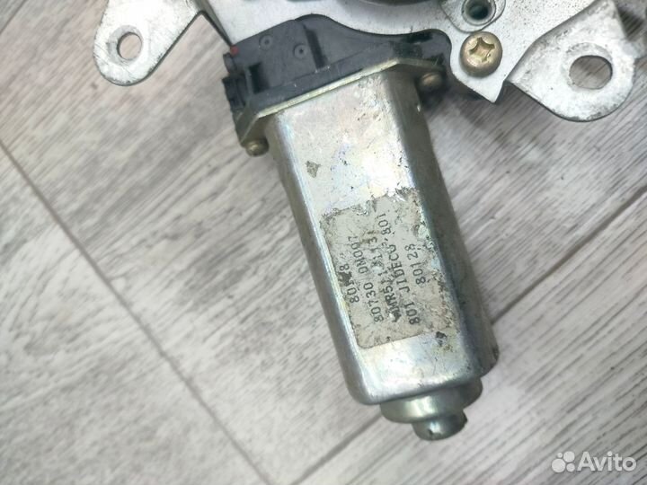 Стеклоподъемник передний правый Nissan Almera, N15