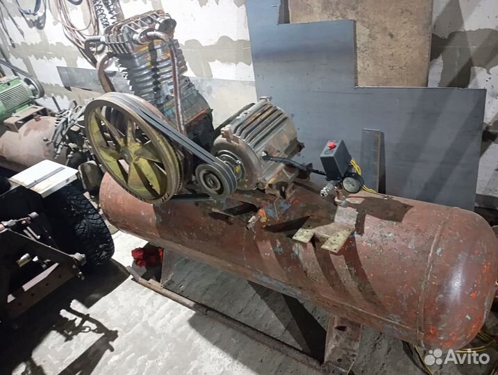 Компрессор 270л