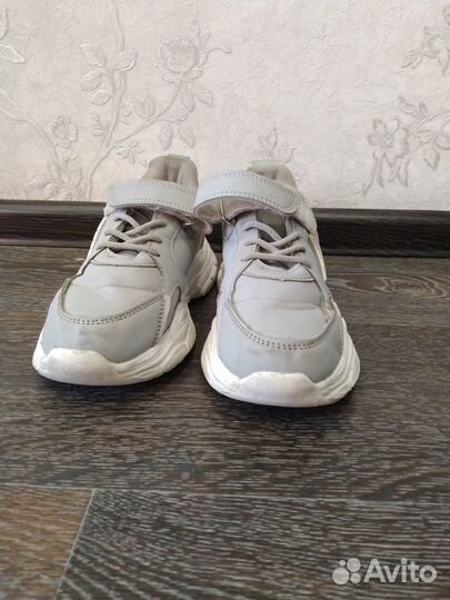 Кроссовки для девочки 32 размер