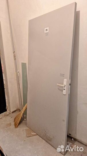 Дверь входная деревянная бу